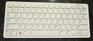 Raspberry Pi 400 (Quad Core Cortex-A72, 2.4 GHz, 4GB) Computer Kit -... - Picture 1 of 3