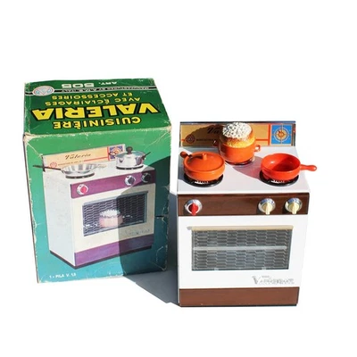 Ancienne petite cuisinière VALERIA en boîte / jouet / 21 cm - Photo 1/4
