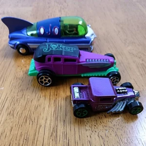 3 ~ DC Comics Joker Autos ~ The Joker, Joker Bone Shaker, 50er Jahre Jokermobile Corgi - Bild 1 von 6