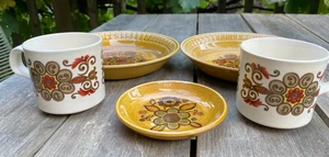Collection Vintage Royal Worcester Group Palissy 2 Cups, 2 Salad Bowls, Coaster - Picture 1 of 4
