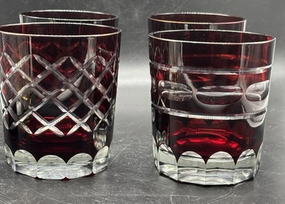 Juego de 4 vasos de whisky bohemios cristal rojo rubí corte a claro de moda antigua Foto 1 de 4