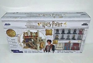 Harry Potter Nano Metalfigs NanoScene Gryffindor Tower Display 10 Metal Figures - Picture 1 of 2