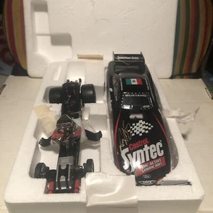 Tony Pedregon Castrol Syntec 1:24 Action Model 2002 Mustang Funny Car autograph - Picture 1 of 10