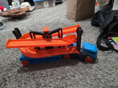 Mattel Hot Wheels City Lift and Launch Hauler Vehicle  - Image 1 of 4