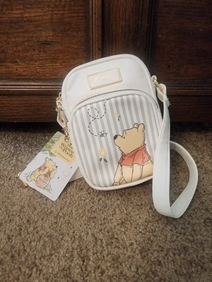 Bolso Bandolera Disney Winnie The Pooh Primark Cuero Sintético Blanco Verde Claro Foto 1 de 4