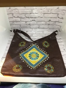 Chateau Handtasche Pailletten bestickt Blumen Boho Kunstleder braun - Bild 1 von 6