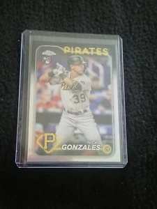 2024 Topps Chrome Refractor Nick Gonzales RC #72 KOSTENLOSER VERSAND - Bild 1 von 2