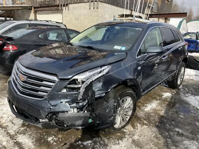 19 CADILLAC XT5 Left Rear Knuckle/stub Axle - Image 1 of 4