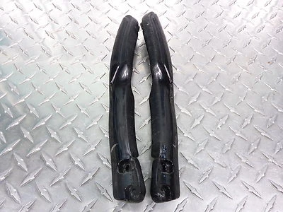 92 Yamaha Virago XV 1100 Guardabarros Trasero Puntal Respaldo Soporte Montaje Par Foto 1 de 4