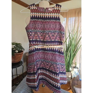 GB GIRLS - Vestido sin mangas estampado geométrico con cinturón dorado talla 12 - Imagen 1 de 11