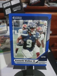 2024 Panini Donruss - Kenneth Walker III #96 Blu Prova di Stampa - Foto 1 di 2