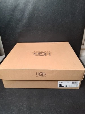 UGG Womens Mayfaire 5116 Sherpa Side Zipper Boots Size 9 EU 40 Black Vibram NEW - Image 1 of 4