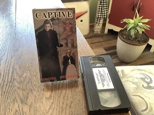 Gefangener gebrauchter VHS seltener Thriller Terror Erika Eleniak Ironside kostenloser Versand USA - Bild 1 von 2