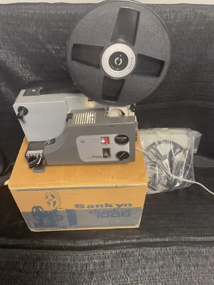 Proyector PELÍCULA SANKYO DUALUX 1000 VELOCIDAD VARIABLE DUAL 8mm Foto 1 de 4