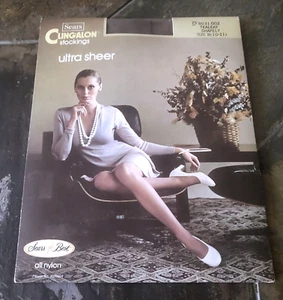 Medias ultra transparentes vintage Sears Clingalon talla B (10-11) - Imagen 1 de 3