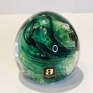 Vintage Kerry Glas mundgeblasen Briefbeschwerer grün Wirbel Kugel 3" Made Ireland - Bild 1 von 10