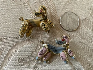 2 broches prendedores vintage de caniche de metal pintado dorado para perro p1027 - Imagen 1 de 2