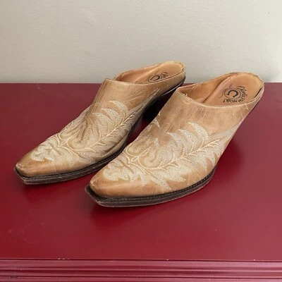 Mujer Charlie 1 Caballo Lucchese Cuero Marrón Mula Talla 7B Hecho a Mano en Brasil Foto 1 de 4