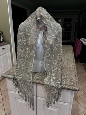 Vintage Open Knit Gold Metallic Look Shawl Wrap~ Floral~ w/Long Fringe EUC - Image 1 of 4