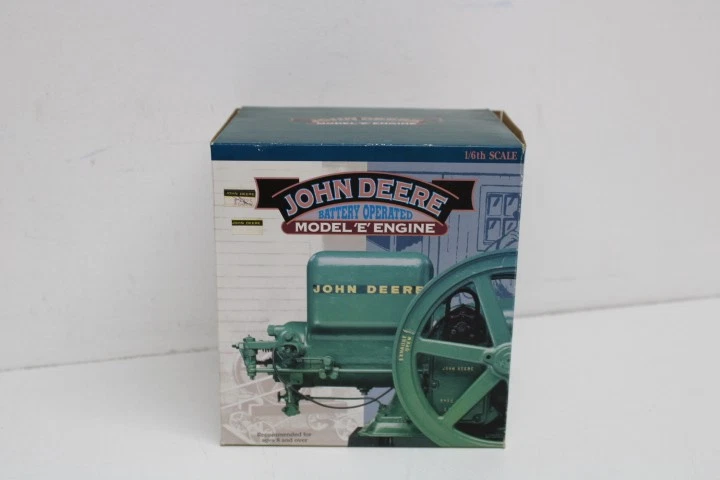 Ertl John Deere Battery Operated Model E Engine 1/6 Diecast Farm Engine - Image 1 of 4