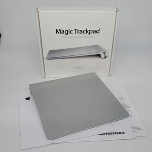 Apple Magic Trackpad A1339 Wireless Bluetooth Multi-Touch Trackpad Scatola e Manuali - Foto 1 di 6