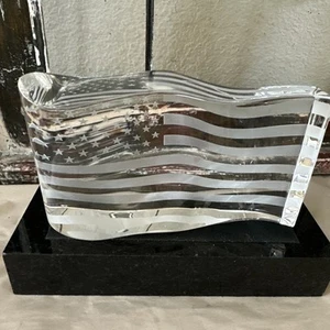 Steuben Cristallo Stella Spangled Striscione Cristallo Arte Vetro Bandiera Americana su Base - Foto 1 di 8