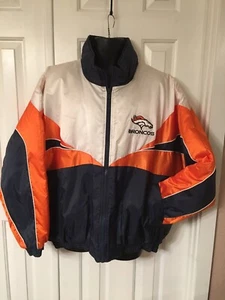 Pro Player Broncos Jacke Wintermantel Herren XL Teamlogo weiß/blau/orange gebraucht, in einwandfreiem Zustand - Bild 1 von 9