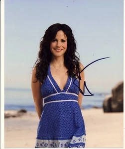 Autógrafo Mary-Louise Parker MALEZAS Foto Firmada 10x8 AFTAL [1951] - Imagen 1 de 3
