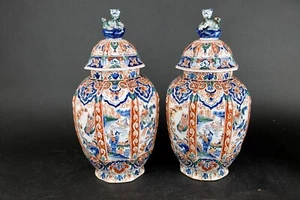 Pair of European Delft ware vases with chinoiserie decor 19th century Cat final - Picture 1 of 24