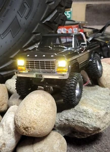 Traxxas High Trail Edition TRX4M Headlights & Taillights FORD F150 Chevrolet K10 - Picture 1 of 5