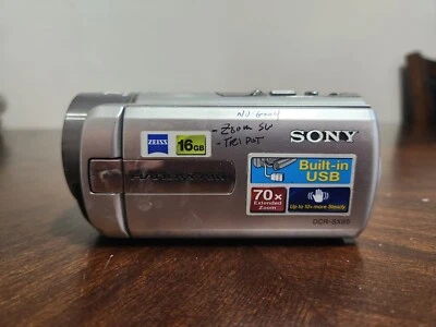 Sony DCR-SX85 Camcorder - For Parts Only/AS-IS - Image 1 of 4