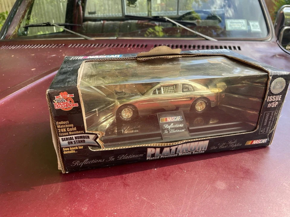 Nascar #77 Racing Champions 50TH Ann Platinum Plated 1:24 Robert Pressley in box - Image 1 of 4