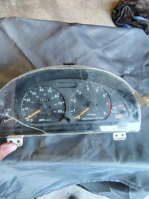  Cuadro de instrumentos velocímetro Suzuki Sidekick Geo Tracker OEM 159K Foto 1 de 3