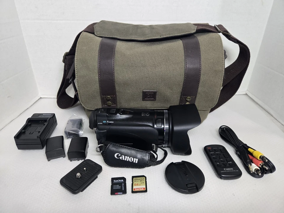 Canon Vixia HF G20 Camcorder Bag 3 Batteries 2 64gb Memory Cards Remote - Image 1 of 4
