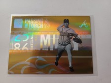 2005 Donruss Elite Passing The Torch Gold #PT-15 Greg Maddux #061/100 Braves