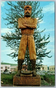 Postcard Alberta Peace River Twelve Foot Davis Wood Carved Statue AB - Picture 1 of 2