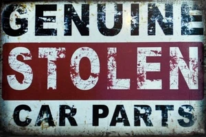 VERWITTERTES BLECHSCHILD ORIGINAL GESTOHLENE TEILE GARAGE GEBÄUDE DIORAMA ANLAGE 3x2 - Bild 1 von 3