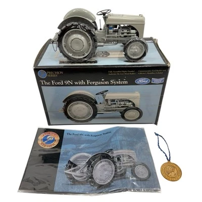 Ertl Precision Series Ford 9N Tractor with Ferguson System 1:16 352-1HCO - Image 1 of 4