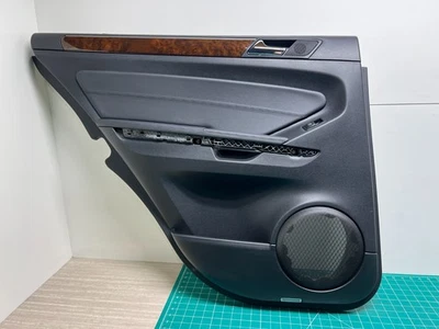 06-11 MERCEDES-BENZ W164 ML350 ML550 PANEL PUERTA LADO CONDUCTOR TRASERO IZQUIERDO NEGRO OEM Foto 1 de 4