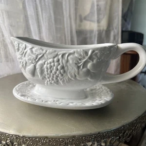 WCL - Gravy Boat - White - Attached Plate - Embossed Fruit Design - Picture 1 of 10