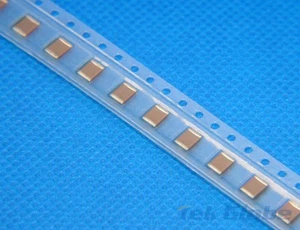 10 piezas CAPACITOR 1812 226K 22UF X7R 10V 10% SMT SMD CHIP TAP - Imagen 1 de 1