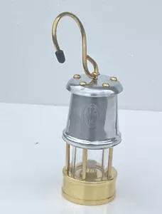 Vintage small miners lamp nickel and brass made in the UK. - Picture 1 of 2