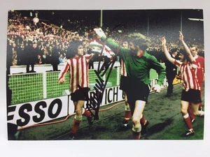 RARE Jim Montgomery Sunderland 1973 Signed Photo + COA AUTOGRAPH - Picture 1 of 1