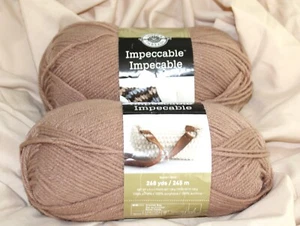 Impecacable by Loops and Thread filato afgano, 536 yd, 4,5 oz tortora morbido, stesso lotto - Foto 1 di 6