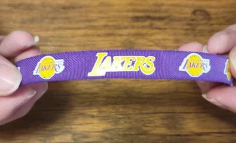 Los Angeles Lakers Fan Bracelets (2 Pack) Cover