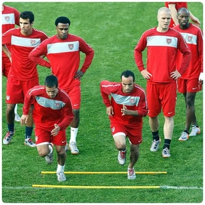NIKE USA USMNT 2010 FUSSBALL TRAINING LS SPIELERTRIKOT MEDIUM - Bild 1 von 10