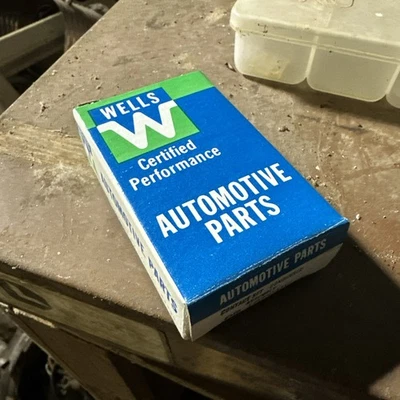 wells dr1080mv ignition points contact set - condenser assembly - Image 1 of 4