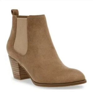 DV By Dolce Vita Collyns Womens Short Bootie Ankle Boot Faux Suede Stone Tan - Picture 1 of 13