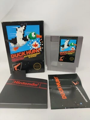 Duck Hunt - (NES, 1985) *CIB w/ Hang Tab* Black Box* 5 Screw* Cleaned & Tested - Image 1 of 4