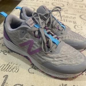 New Balance Speed Ride All Terrain RevLite Running Shoes Size 8 Womens - Picture 1 of 14